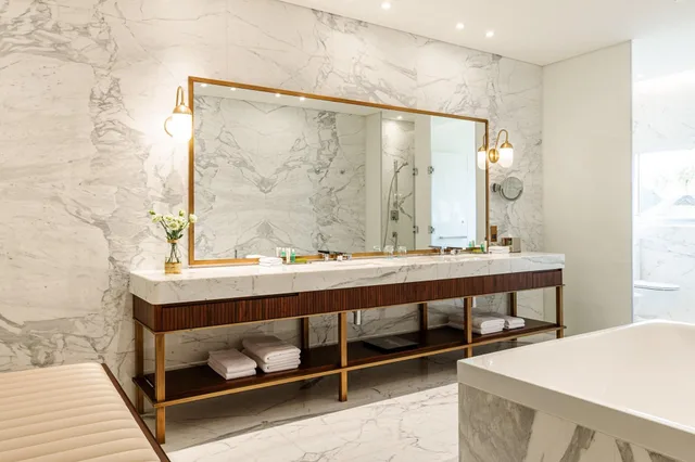 Premium, Suite, Le Meridien Dubai Hotel and Conference Centre 7/8