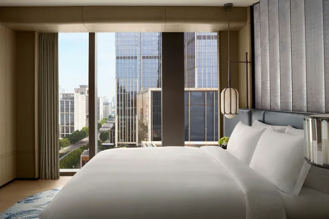 جناح، The St. Regis Shanghai on the Bund 1/3