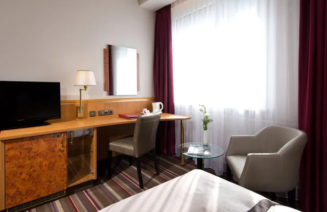 غرفة سوبيريور بسرير كينج، LEONARDO HOTEL KARLSRUHE 9/10
