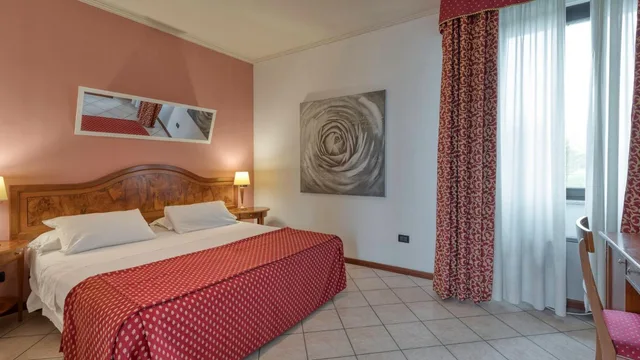 غرفة سوبيريور بسرير مزدوج، Primotel Brescia 3/10