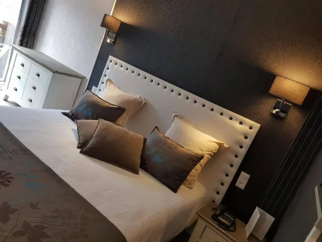 غرفة كومفورت بسريرين منفصلين، Hotel Le Trophee 7/10