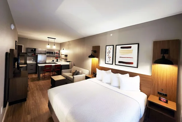 غرفة بسرير كينج، Hawthorn Extended Stay by Wyndham Pflugerville 1/1
