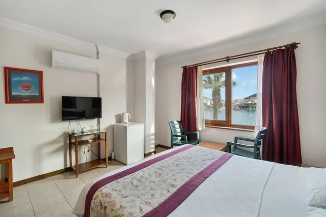 غرفة قياسية بسريرين منفصلين بشرفة، Fora Apart Hotel 1/8