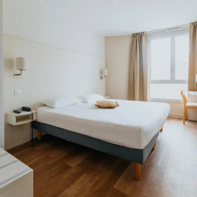 غرفة عائلية بسرير مزدوج، Hotel D'Orsay 1/6