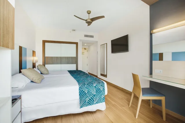 Room, Double Bed, Sea View, Balcony, Riu Festival 1/5
