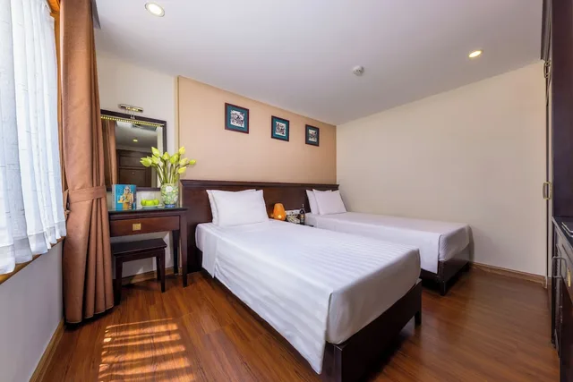 غرفة تنفيذية بسريرين منفصلين، CENTRE POINT HANOI HOTEL 8/10
