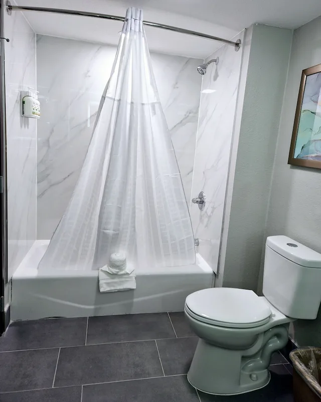Efficiency, 2 Queen Beds، Wingate By Wyndham Sulphur 4/4