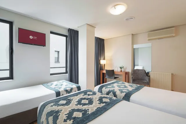 غرفة ثلاثية بثلاثة أسرّة، Exe Hotel El Magistral 2/6