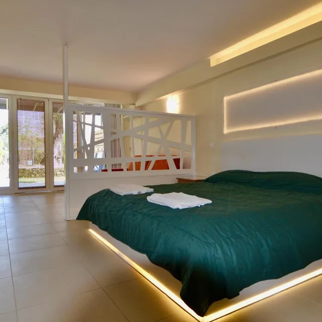Room, Queen Bed, Pool View, Paloma Blanca Hotel 2/8