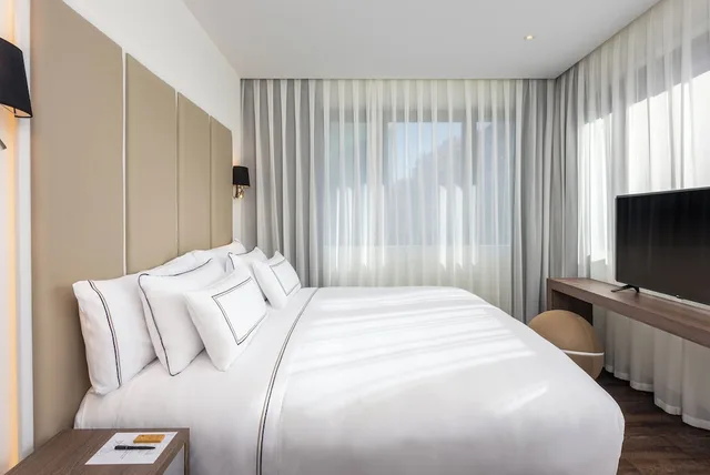 The Level, Suite، Melia Madrid Serrano 1/3