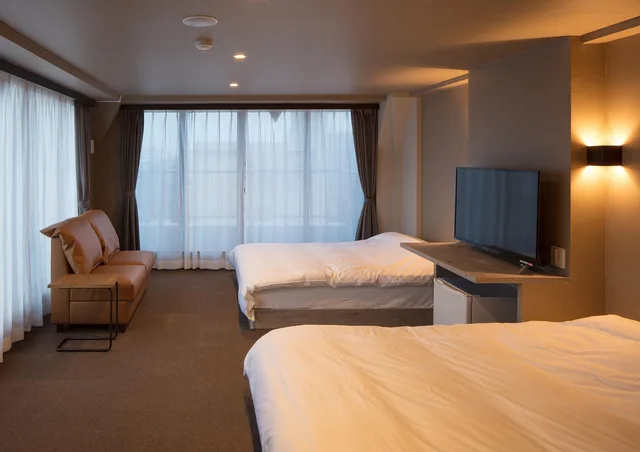 جناح سوبيريور بسريرين منفصلين، Linnas Kanazawa 1/1