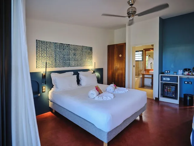 غرفة سوبيريور ثلاثية بسرير مزدوج وسرير فردي بإطلالة على المسبح، Le Dimitile Hotel & Spa 4/9