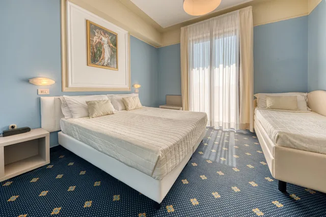 Deluxe, Hotel Augustus 5/10