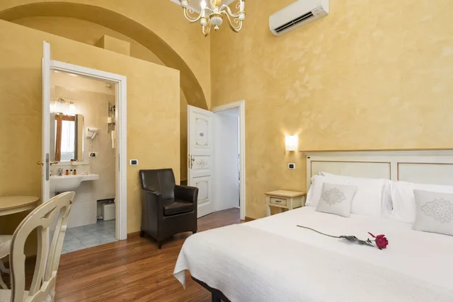 غرفة سوبيريور بسرير مزدوج، Navona Tower Relais 1/3