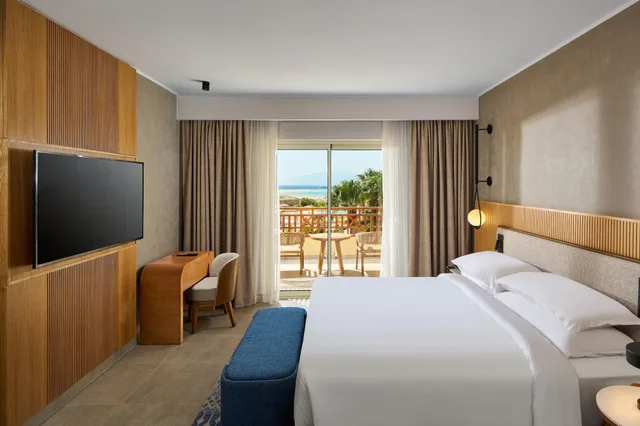 جناح تنفيذي بإطلالة على البحر، Sheraton Soma Bay Resort 2/9