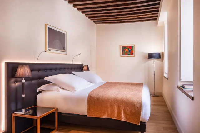 Suite, Sauna, Hot Tub، L Hotel de Beaune 1/2