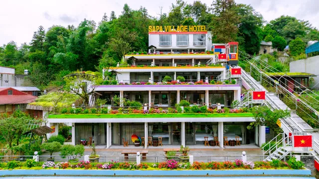 غرفة بانورامية بإطلالة على المدينة بشرفة، Sapa Village Hotel 1/2