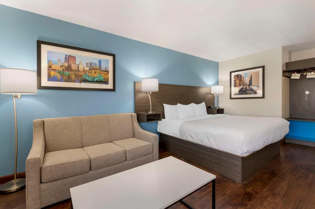 Smart, King Bed, Accessible، Best Western Plus South Holland/Chicago Southland 2/4