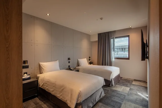 غرفة بريميوم بسريرين منفصلين، Roaders Plus Hotel Theme 4/7