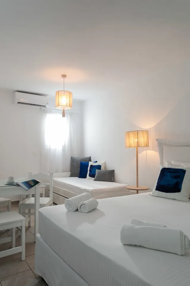 Basement, Studio, Triple, 1 Queen and 1 Single Bed، Ippokampos 2/4