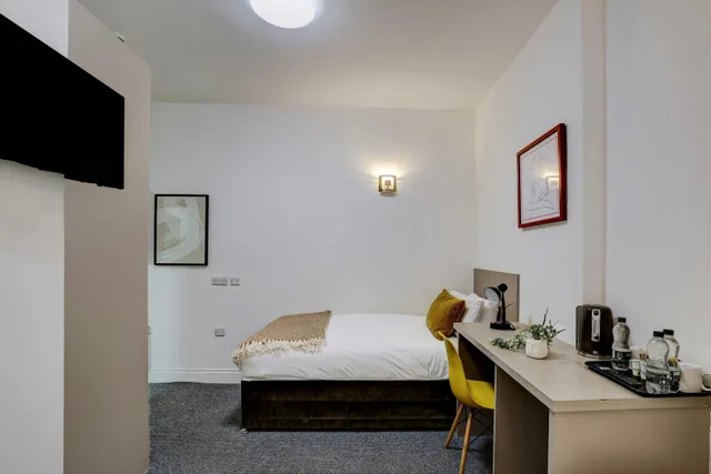 غرفة قياسية ثلاثية، Belvilla Ilford Station Hotel, 4 min from Elizabeth line 2/6