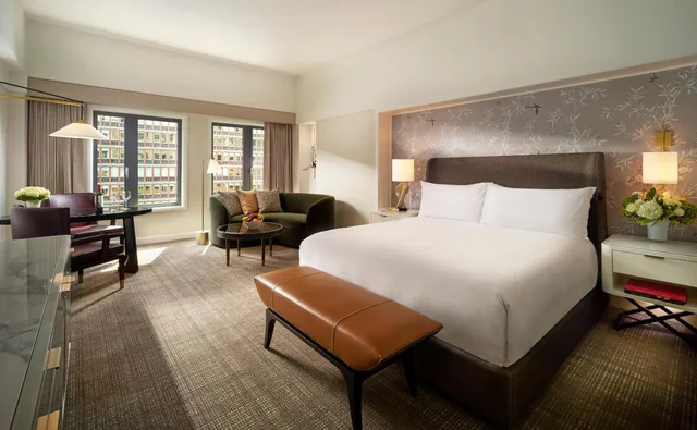 جناح جونيور بسريرين كينج بغرفتي نوم، Mandarin Oriental Boston 1/2