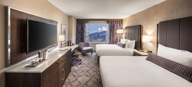جناح جونيور بسريرين كوين، Silver Legacy Reno - A Caesars Rewards Destination 2/3