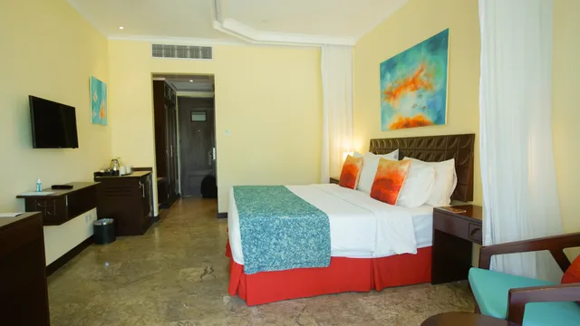 غرفة قياسية بسرير مزدوج، Sarova Whitesands Beach Resort and Spa 2/4