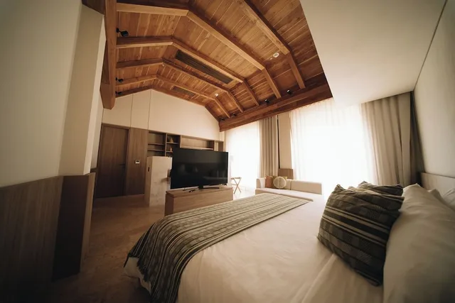 جناح سيغنتشر بسرير كينج بشرفة، Hotel Osh Getsemani 2/10