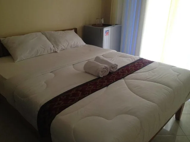 غرفة ديلوكس بسرير كوين بغرفة نوم واحدة، Sari Buana Bed Breakfast 5/10