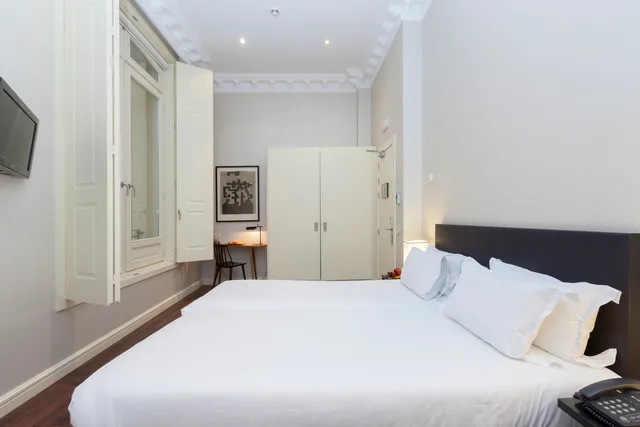 غرفة قياسية بسرير مزدوج أو سريرين منفصلين، Hotel Sardinero Madrid 1/2