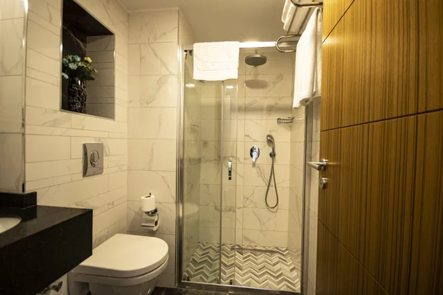 Standard, Single, Eliza Hotel 6/7
