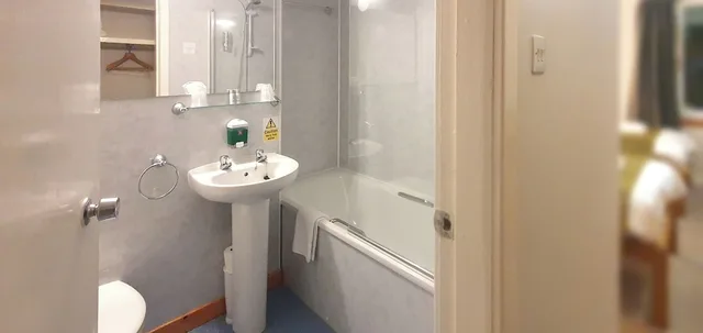 غرفة سوبيريور بسريرين منفصلين بإطلالة على البحر، Brae Hotel 10/10