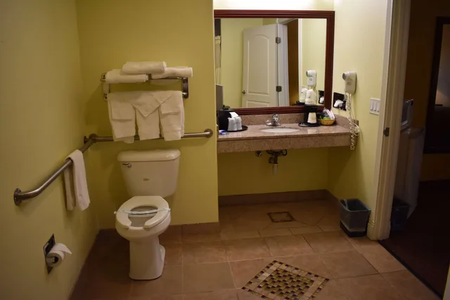 غرفة بسرير كوين، Best Western Big Country Inn 6/9