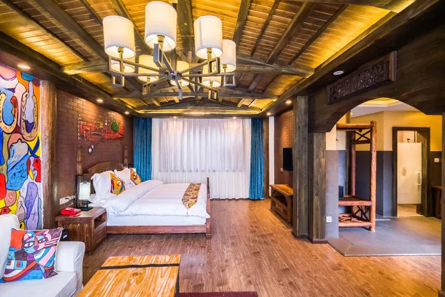 غرفة ديلوكس بحوض استحمام، Ritzman Inn 1/1