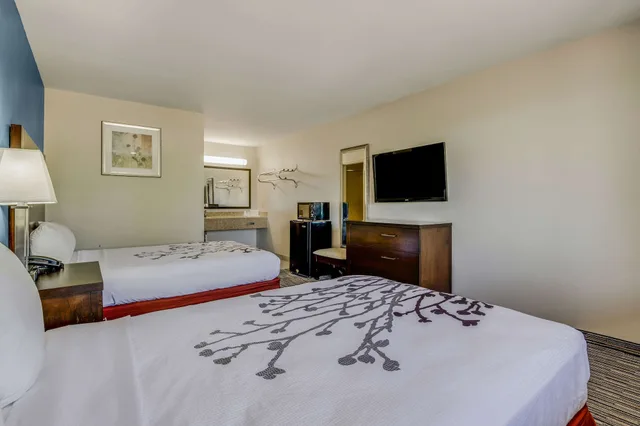غرفة قياسية بسريرين مزدوجين للمدخنين، Econo Lodge Inn & Suites Enid South 8/10