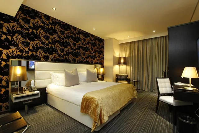 غرفة ديلوكس بسرير مزدوج، Coastlands Umhlanga Hotel 3/5