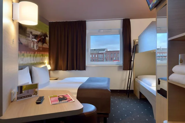 غرفة عائلية، B&B Hotel Monchengladbach 1/1