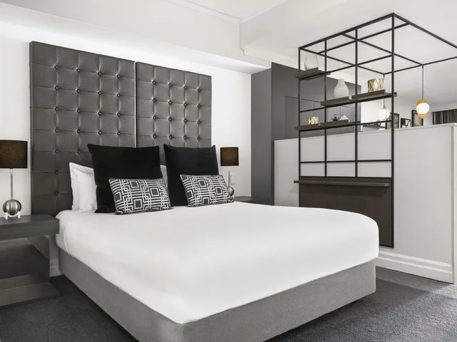 Executive, Studio, Apartment, Mantra 2 Bond Street Sydney 1/7