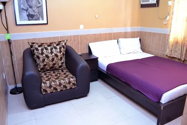 غرفة قياسية مفردة بسرير مزدوج، Inglesias Hotels 2/3