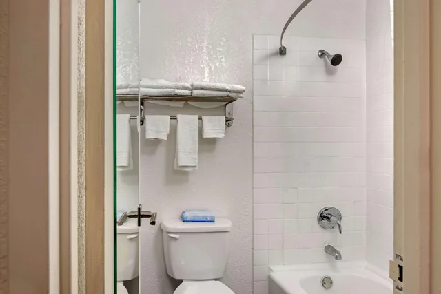 غرفة بسريرين كوين، Quality Inn & Suites Ruther Glen 3/3