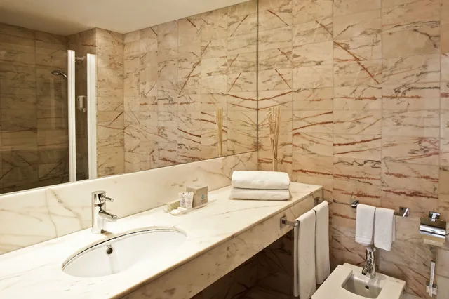 غرفة ثلاثية، Grupotel Gravina 5/6