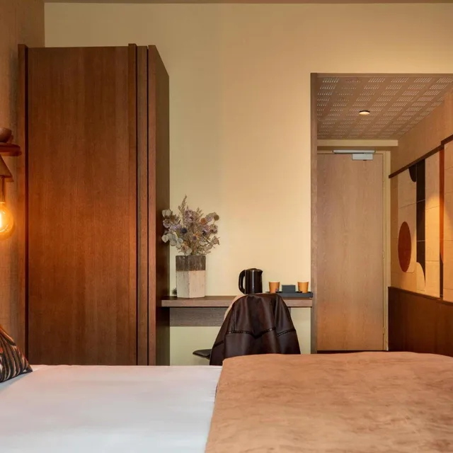 Classic, Double Bed, Side Sea View, Mercure St Malo Front de Mer Hotel 6/9
