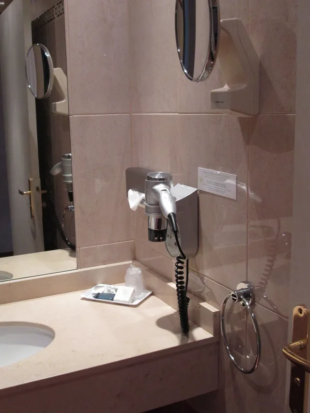 Comfort, Double Bed, Ariane Hotel 6/6