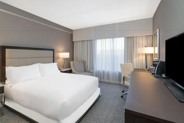 غرفة قياسية بسرير مزدوج لذوي الإعاقة، Holiday Inn Wilmington 1/3