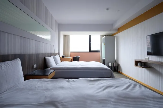 غرفة قياسية بسريرين منفصلين، Sunny Hotel 2/4