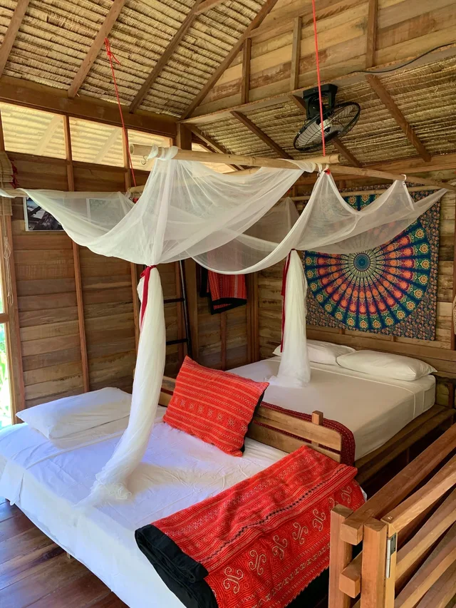 Big, 1 Queen and 1 Single Bed, Garden View، Castaway 4/5