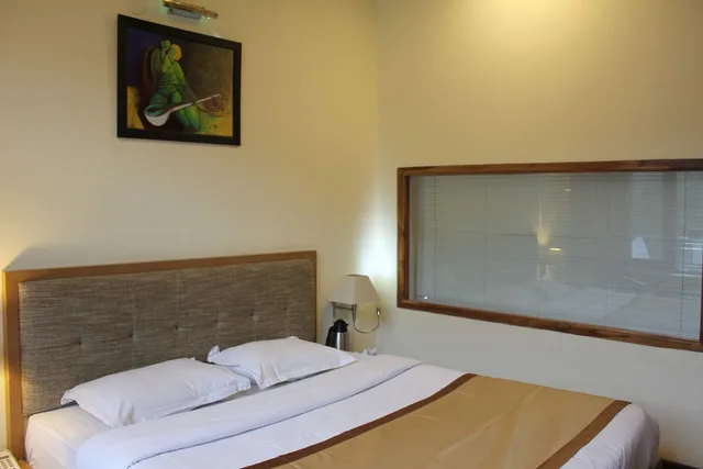 Superior, Double Bed, The Manali Inn 8/10