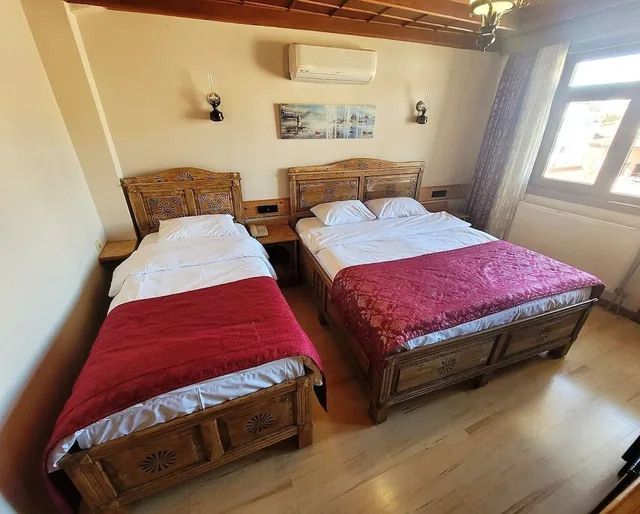غرفة سوبيريور بسرير مزدوج وسرير فردي بإطلالة على المدينة، Saruhan Hotel 6/10