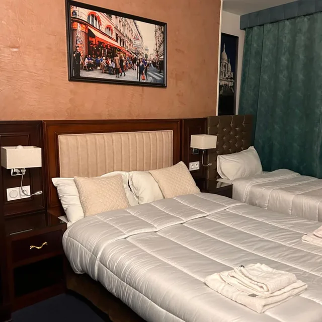 Room, Triple, Hotel Grand Paris 5/6